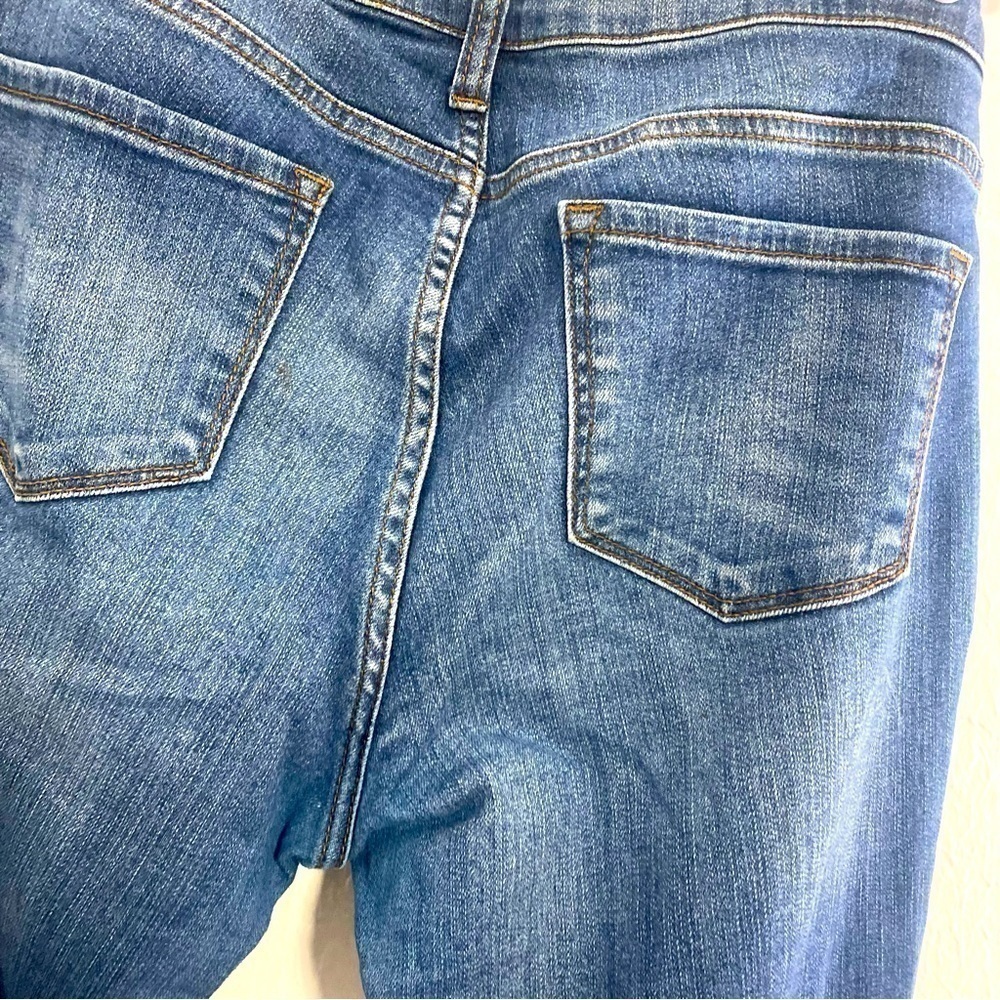 Kut From The Kloth Women’s Size 6 DISTRESSED High-Rise Baby Bootcut Jeans - Picture 15 of 15